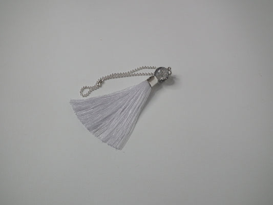 WHITE SILK TASSEL